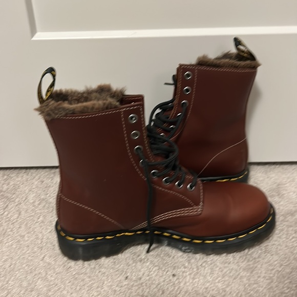 Dr. Martens Fur Lined Lace Up Boots - Picture 6 of 16